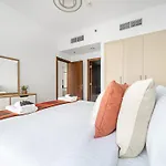 Stylish 1-Bdr Apartment With City View Noura Tower-23