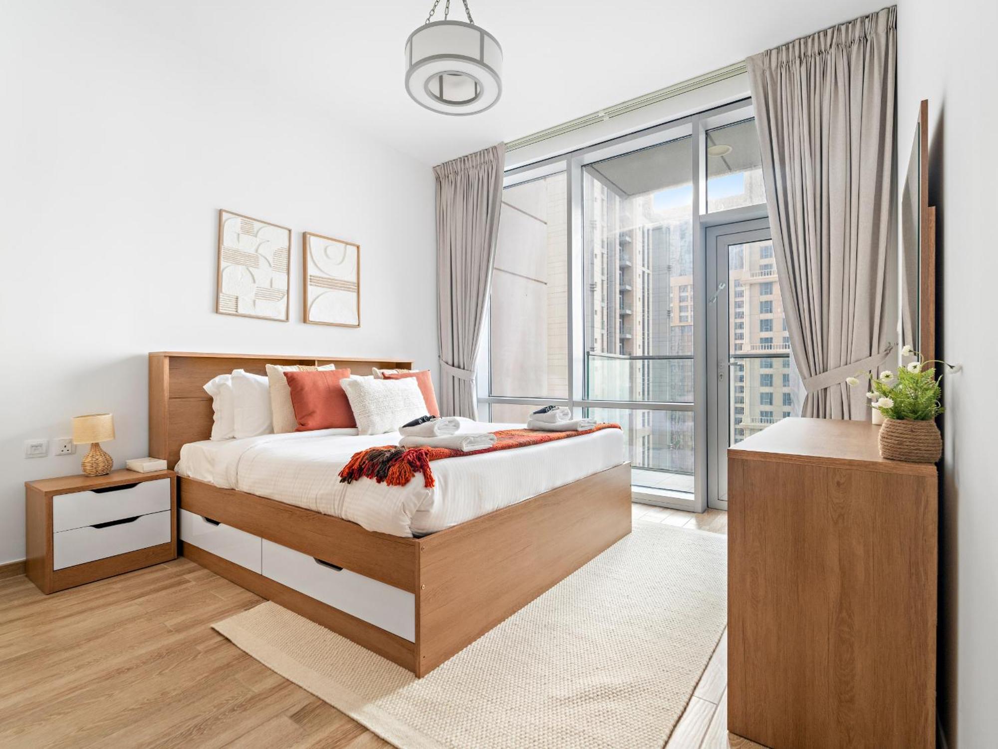 Stylish 1-bdr With View Noura Tower-23 Dubai