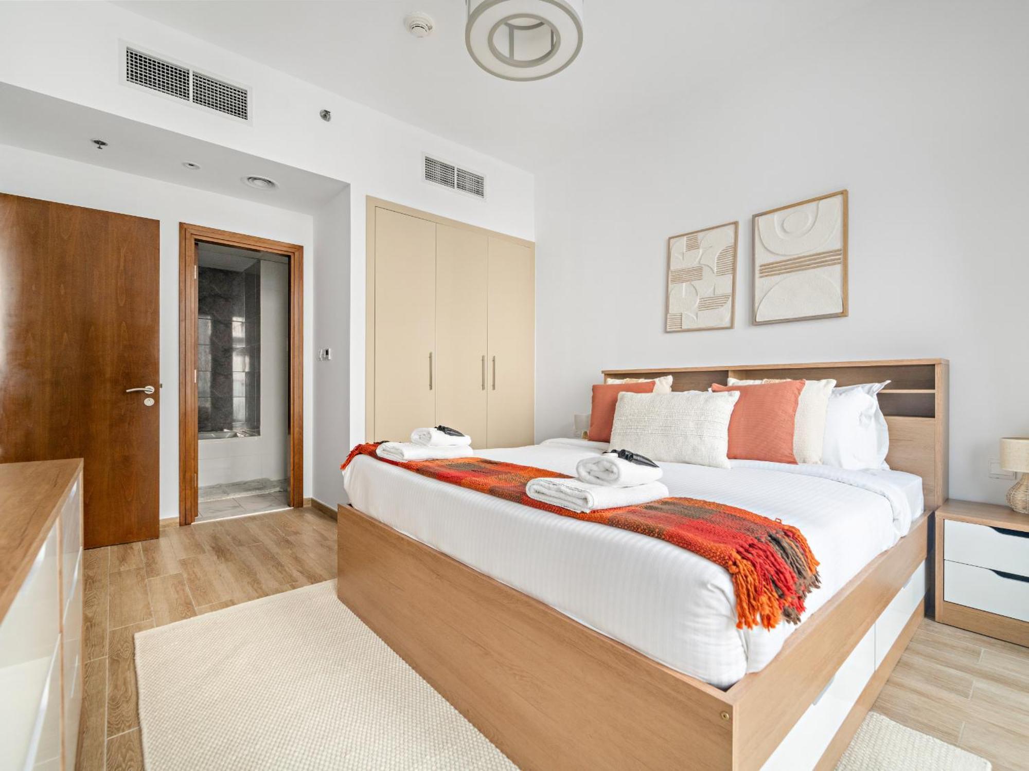 Apartment Stylish 1-bdr With View Noura Tower-23 *